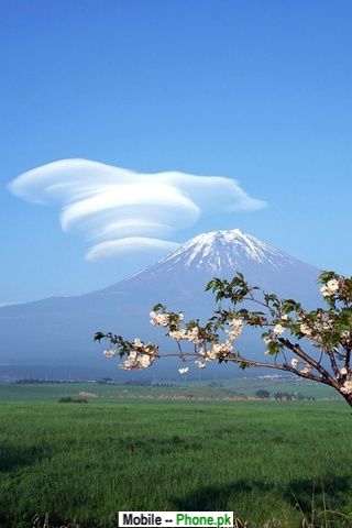 beautiful_clouds_nature_mobile_wallpaper.jpg
