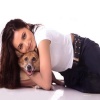 Rani Mujherjee With Dog Bollywood 400x300