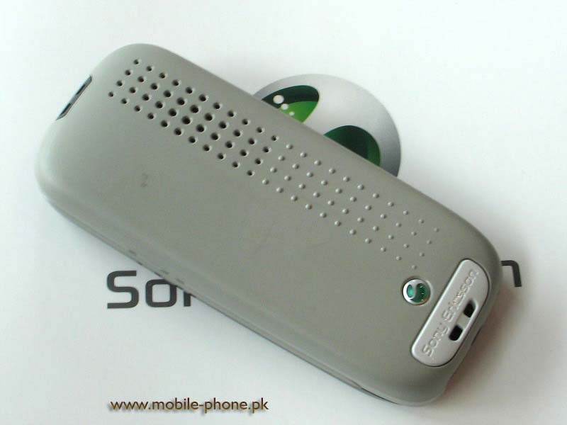 Sony Ericsson J220 Pictures