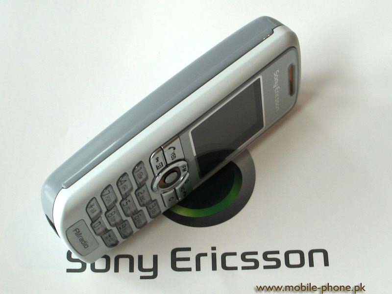 Sony Ericsson J230 Pictures