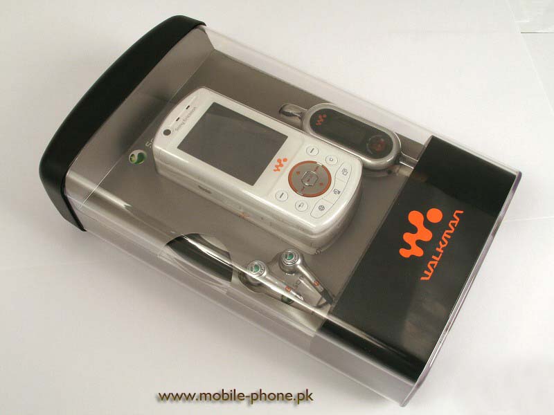 Sony Ericsson W900 Pictures
