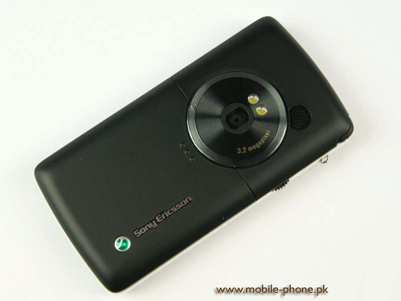 Sony Ericsson W960 Pictures