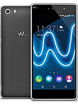 Wiko Fever SE Pictures