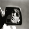 Shahrukh Khan In Car Mirror Bollywood 400x300